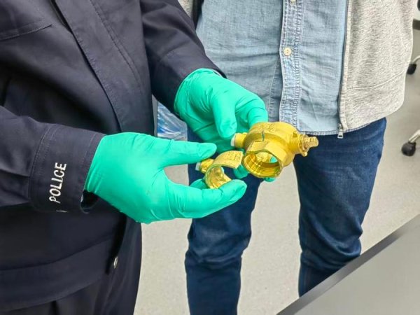 君盈配资 阳光下的守护 | “追阀”之战